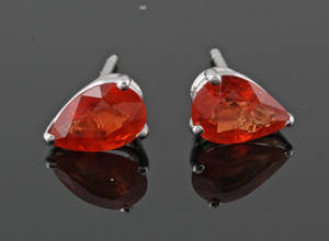 18K earrings with orange sapphire 1.65  1.48 ct 2