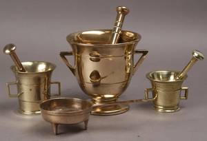 Tre mortere samt pade 18001900-tallet 43