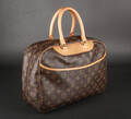 Louis Vuitton. Håndtaske model Trouville. Monogram canvas.