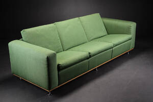 Dansk møbelproducent. Tre-pers. sofa 