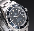 Rolex Submariner. Herreur i stål med sort skive med dato, ca. 1990 Denne vare er sat til omsalg under nyt varenummer 4707552