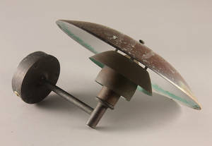 Poul Henningsen 1894-1967. Væglampe af patineret kobber  Denne auktion er annulleret - se nu vare 1897770