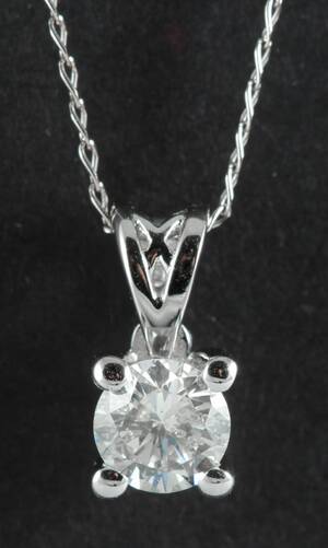 Pendant in 14k  with a brilliant cut diamond 0.34 ct This lot has been put up for resale under the new lot no. rnrn4738147