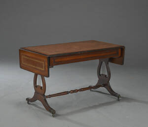 Sofabord af mahogni, 1900-tallet