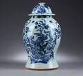 Kinesisk lågkrukke i porcelæn