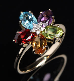 Multicolour ring