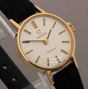 Omega damearmbåndsur af 14 kt. guld