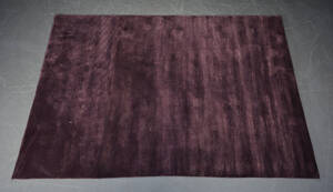 Moderne tæppe i uld, lilla, 240x170 cm. Denne vare er sat til omsalg under nyt varenummer 4504097