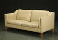 Hurup Møbelfabrik. To-personers sofa af lyst læder