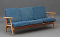 H. J. Wegner. Tre-pers. sofa model Cigaren