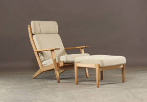 Hans. J. Wegner. Hvilestol med skammel, model GE-290A 2