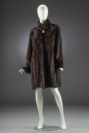 Pelskåbe af mahogany mink. str. 42