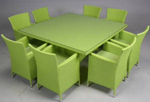 Havemøbler. Kvadratisk bord samt otte armstole, lime polyrattan