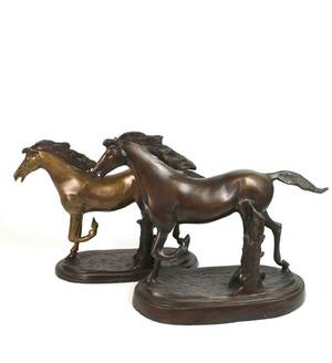 2 Pferdefiguren aus Bronze 2