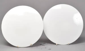 Arne Jacobsen 1902-1971. Eklipta vægloftslamper i opalglas. 2