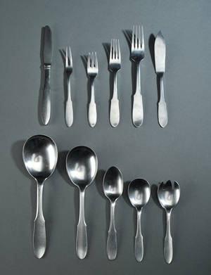 Georg Jensen. Mitra bestik af stål 40