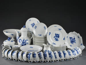 Royal Copenhagen. Blå Blomst, kaffeservice af porcelæn 88