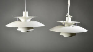Poul Henningsen. Par PH5 pendler. 2