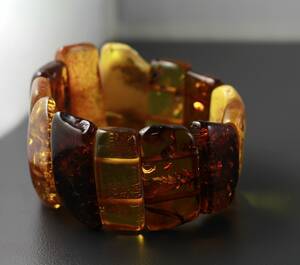 Bernsteinarmband