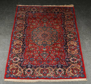 Persisk Isfahan tæppe, 218x141 cm. Denne vare er sat til omsalg under nyt varenummer 4922593