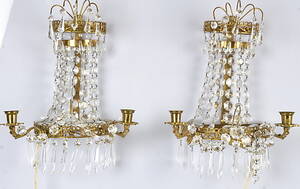 VÄGGLAMPETTER MED PRISMOR, 1 par, 1900-talets första hälft.