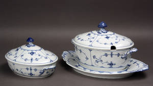 Kgl. Porcelæn. Musselmalet dele 3