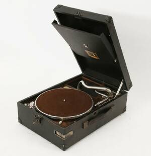 Resegrammfon, His Masters Voice, 1900-talets första hälft