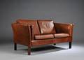 Dansk møbelproducent. To-pers. sofa