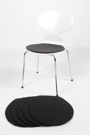 Sædehynder til Arne Jacobsen skalstol, model Myren. 6.  