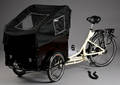 Lakeret cremefarvet ladcykel med stor transportkasse