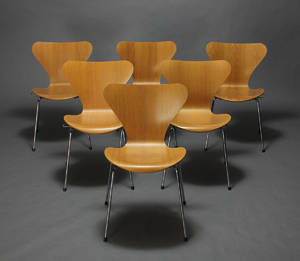 Arne Jacobsen. 7er stole 6