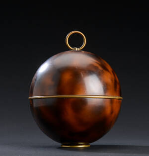 Cigaretholder, messing  i art deco stil