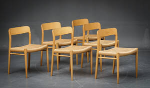 Niels O. Møller 1920-1982. Seks stole af bøg, model 75 6 