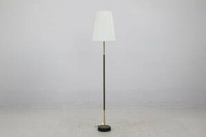 GOLVLAMPA, metall, 1900-talets mitt