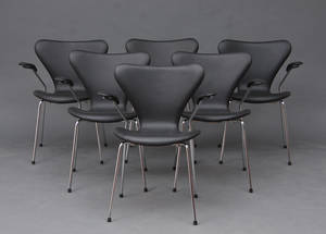 Arne Jacobsen 1902-1971. Armstole model 3207 6