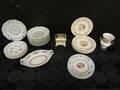 Diverse Porslin Gallerfat mm