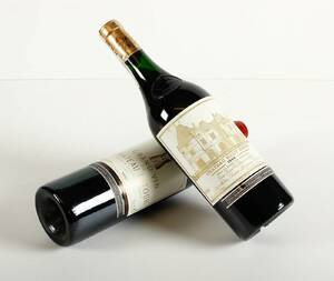2 fl. Bordeaux 1. Grand Cru Classé 1986 2 Denne vare er sat til omsalg under nyt varenummer 4695007