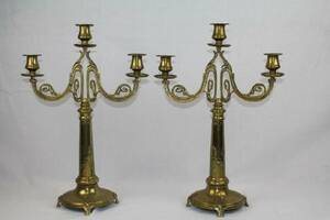 KANDELABRAR ETT PAR I MÄSSING H 46 CM