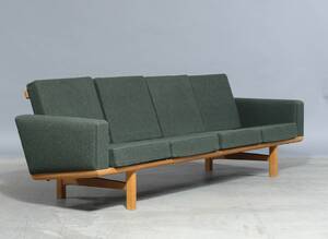 Hans. J. Wegner. Sofa, model GE 2364
