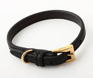 Prada armbånd af sort læder. Med æske