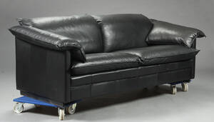 Dansk møbelproducent. 2½-pers. sofa