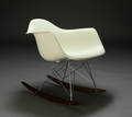 Charles Eames. Gyngestol, model Rocker