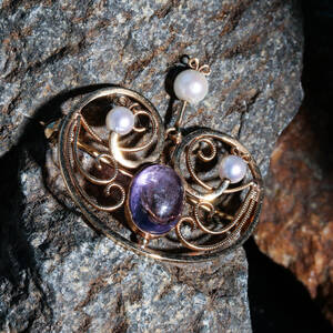 BROSCH, Guld 18k, 4.6g