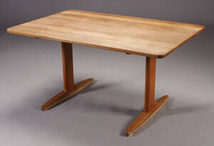 Børge Mogensen. Shakerformet spisebord, massivt egetræ 