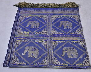 ÖVERKAST, ca 220x220 cm.