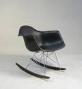 Ray und Charles Eames, Rocker RAR, Plastic Armchair