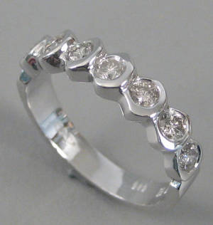 Alliancering. Ca. 0.56 ct