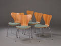 Arne Jacobsen. Fem stole, model 3107 5