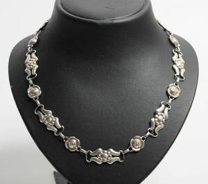 Georg Jensen, halskæde af sølv fra perioden 1915-1927