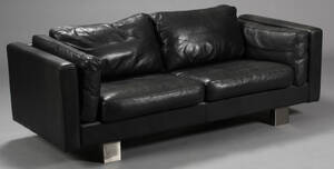 Skalma. To-pers. sofa, sort læder